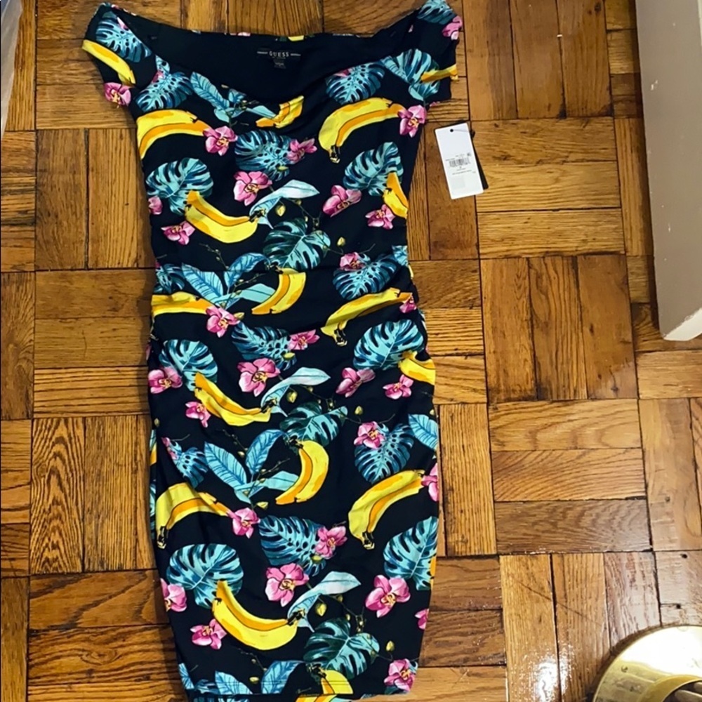NWT Guess off shoulder maeko dress
